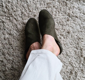 Men's green suede slippers